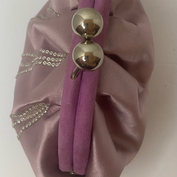 Casadei vintage mauve and lavender evening bag also has a matching shoe - Picture 4 of 7